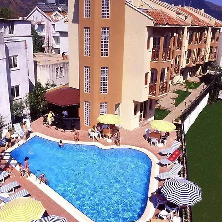 Ozhan Apartment *